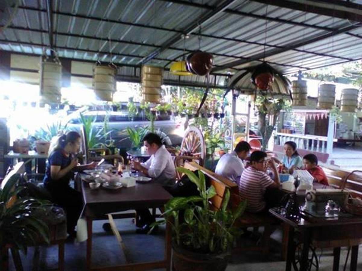Rinradee Place Buriram Buitenkant foto